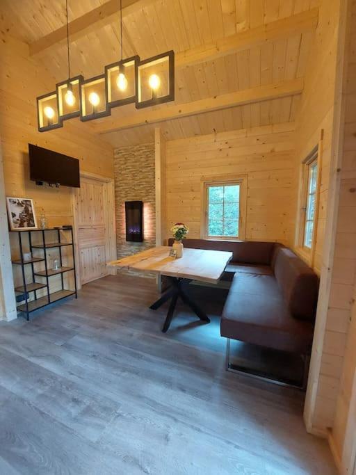 Tiny House Am Teich Apartment Garnsdorf Екстериор снимка